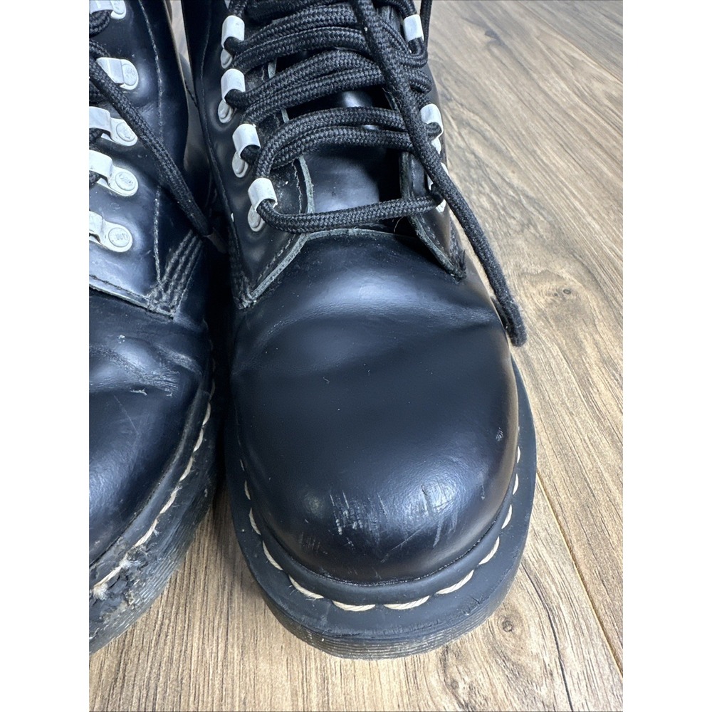 Doc‎ Martens Women's Black Leather Boots Size 6M With White Lace Hooks - Picture 5 of 15